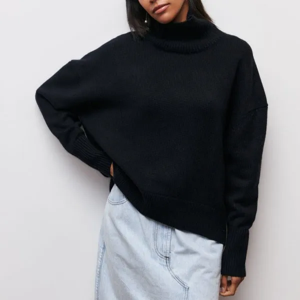 Cielle - Minimalist Turtleneck Sweater