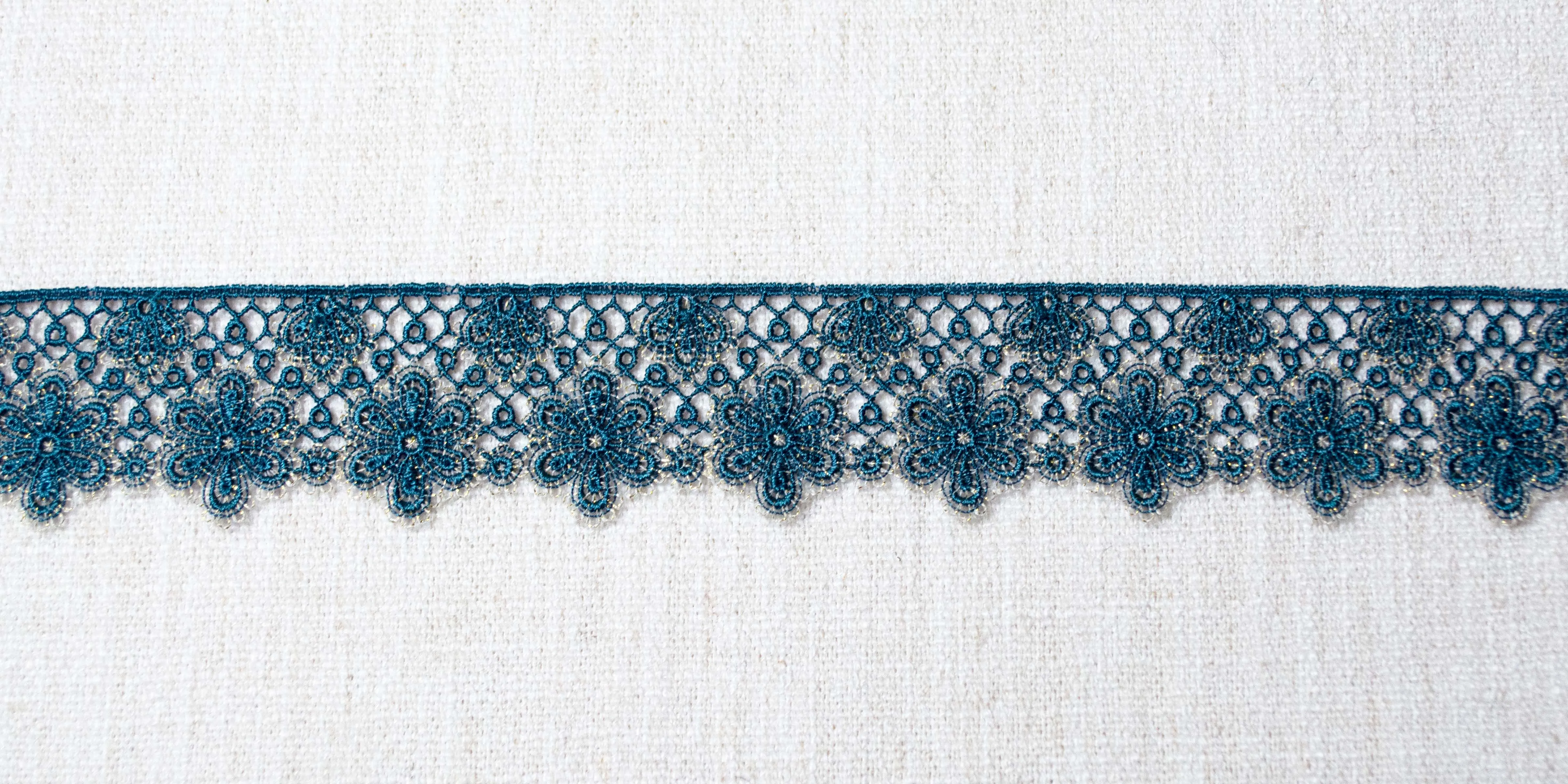 Dentelle Floral in Aegean Blue