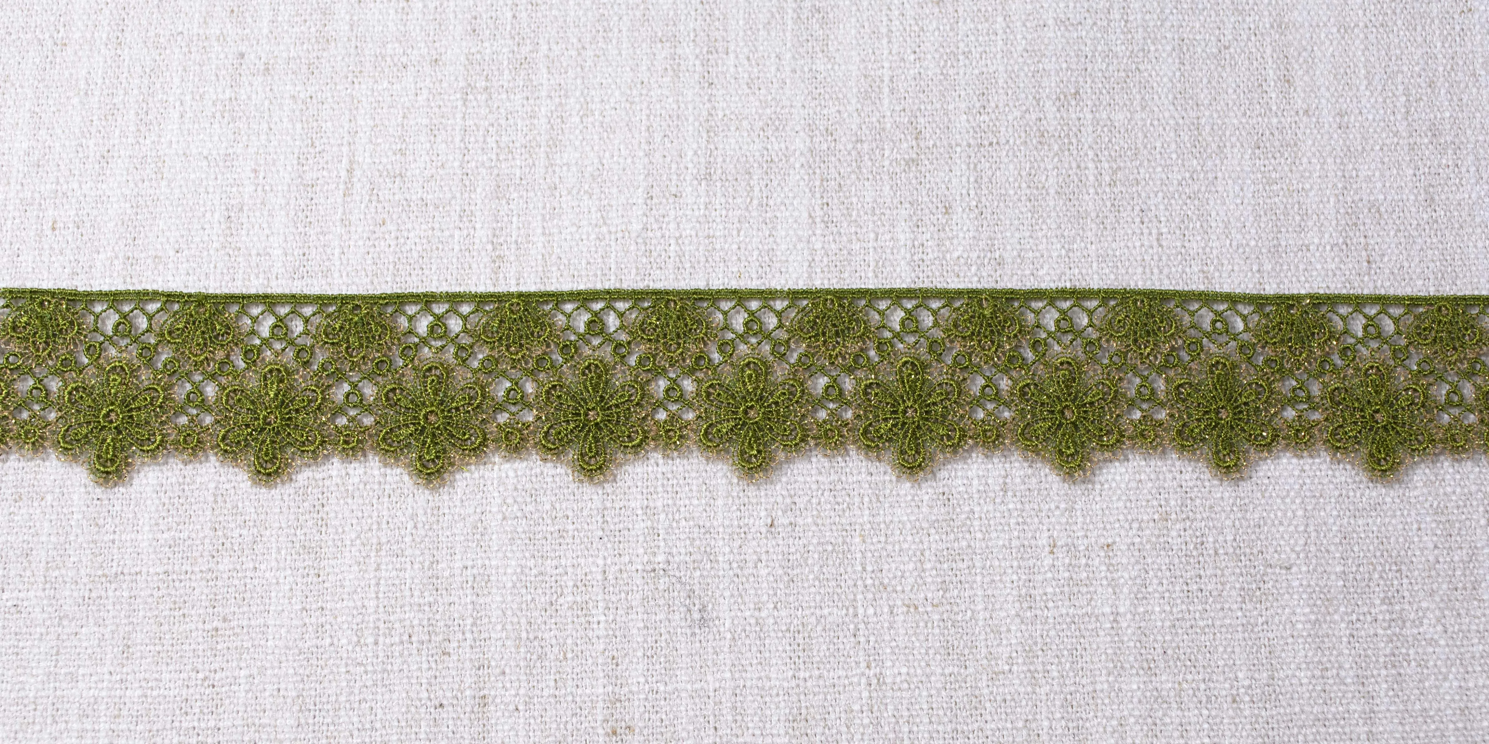 Dentelle Floral in Moss
