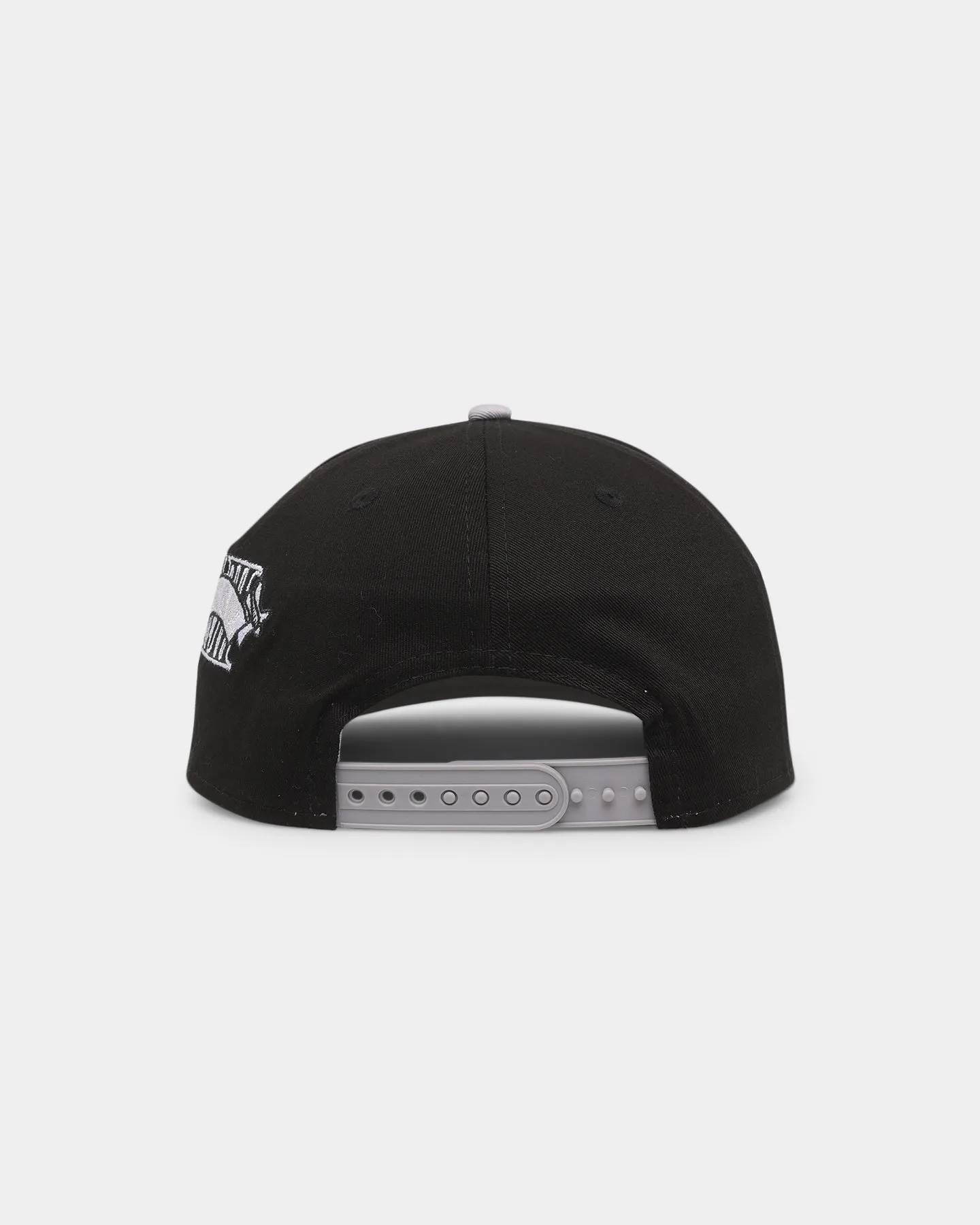 New Era Las Vegas Raiders 'Chenille' Golfer Snapback Black
