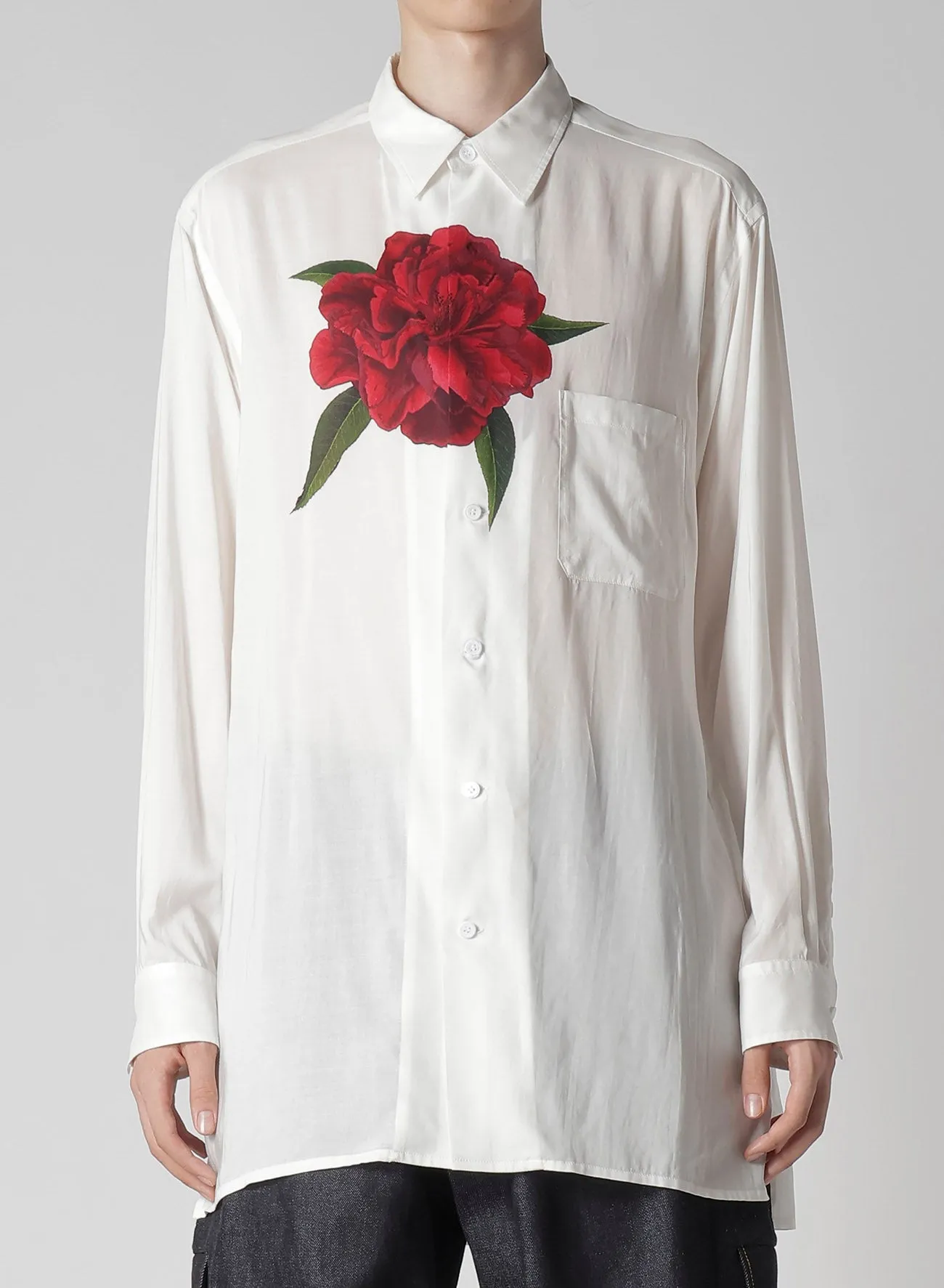 REGULAR COLLAR SHIRT WITH RED FLOWER PRINT