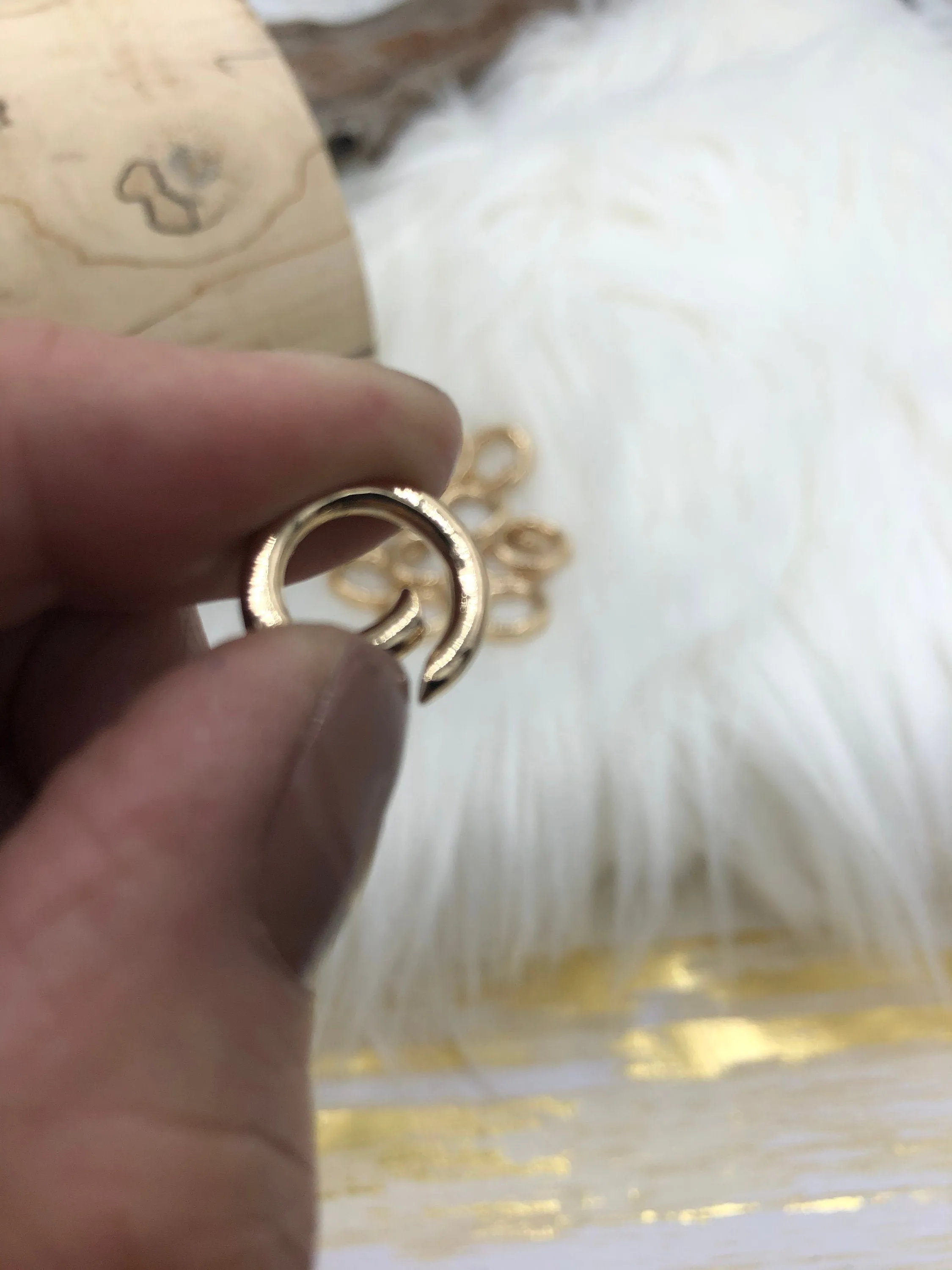 Spring Gate Clasp Brass ,Gate Clasp, Push Clasp, Spring Gate Oval. Spring Clasp, Spring Gate Pendant. Necklace Building Extender Fast Ship
