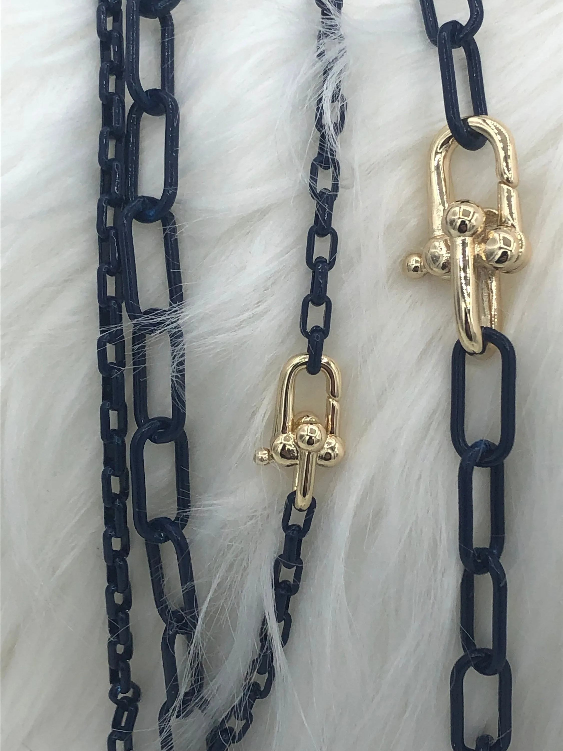 U Shape Lobster Clasp, U Carabiner Clasp, U Spring Clasp, U Chunky Horse Shoe Chain U Link Clasp in  2 sizes, 4 finishes Fast Ship.